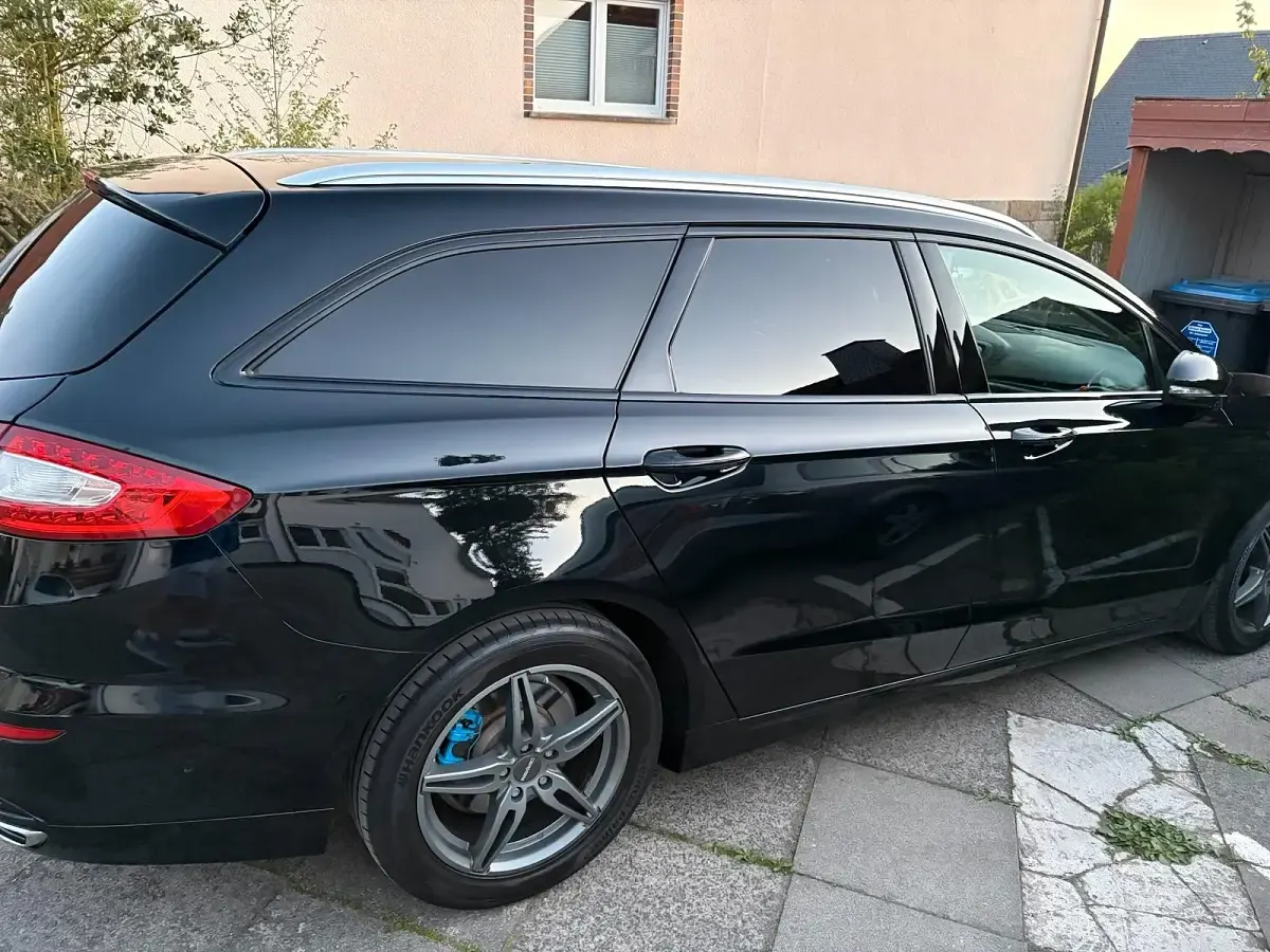Gebraucht Ford Mondeo 180 PS (132 kW) 2016 Schwarz Kombi