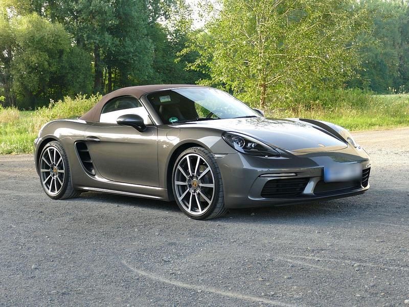 Gebraucht Porsche 718 Chrono 299 PS (219 kW) 2019 Braun Cabrio