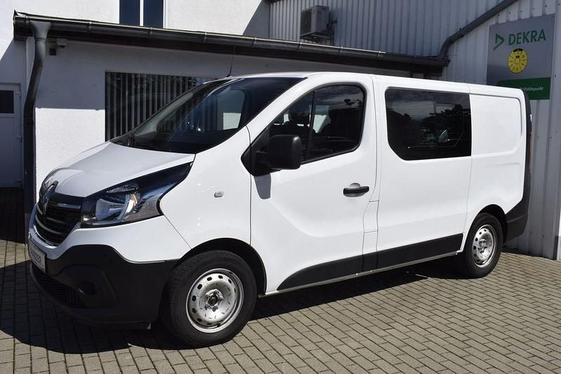 Weiß Gebraucht 2021 Renault Trafic Komfort Van | 24.990 € (Fairer Preis) - Bild 1/4