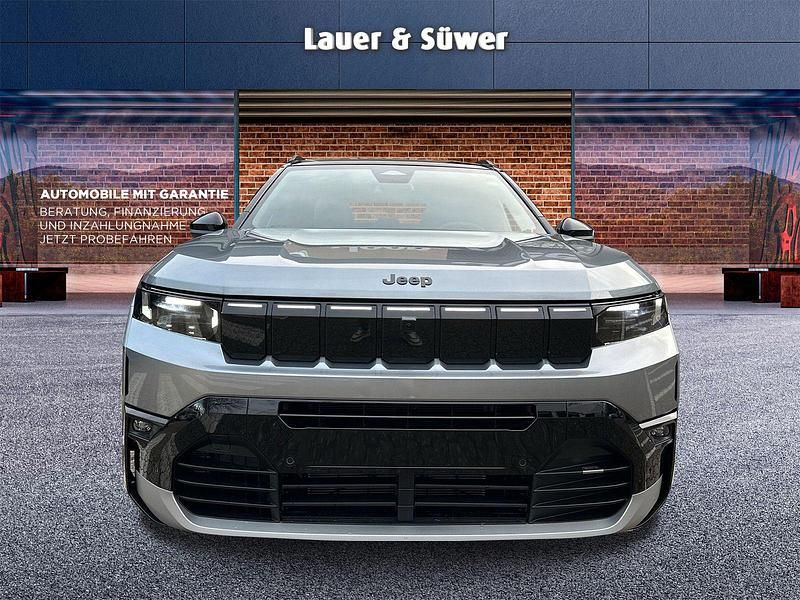 Neu Jeep Compass 145 PS (106 kW) 2026 Grau SUV