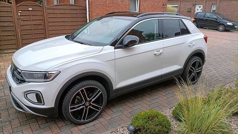 Gebraucht VW T-Roc 150 PS (110 kW) 2023 Weiß SUV