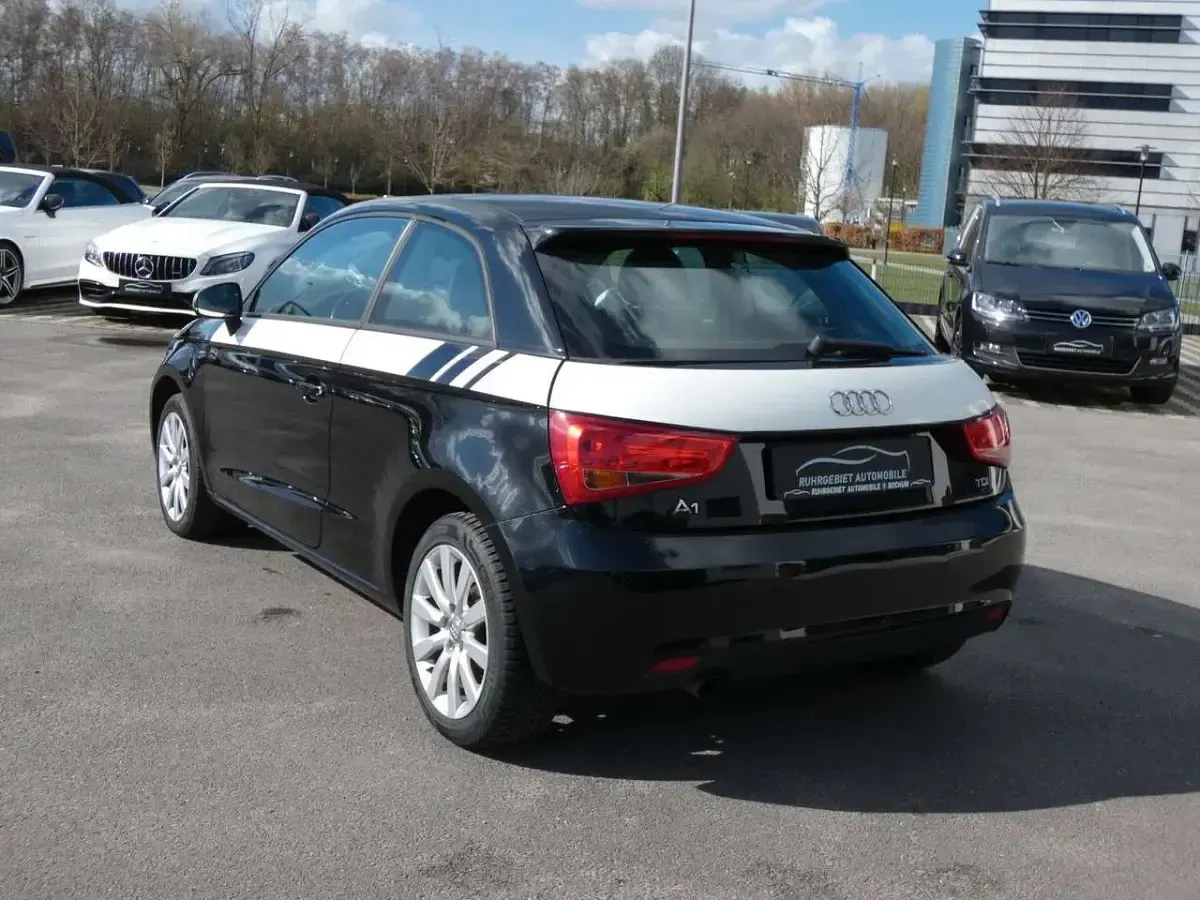 Gebraucht Audi A1 90 PS (66 kW) 2014 Brillantschwarz Kleinwagen