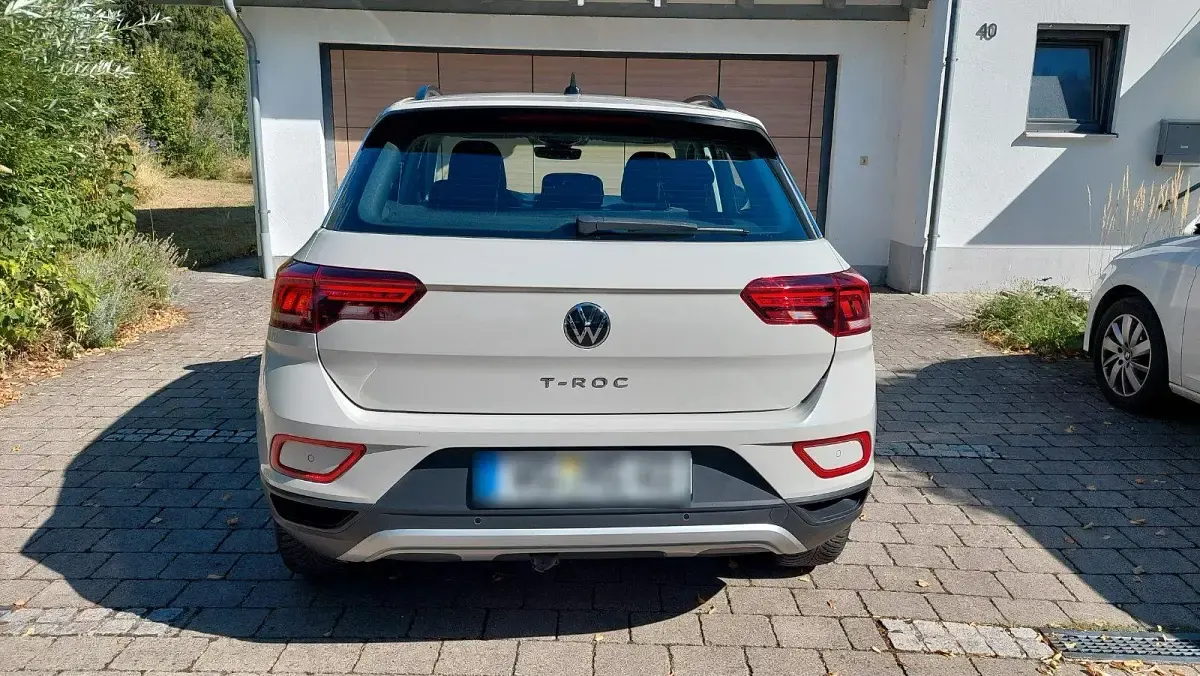 Gebraucht VW T-Roc Life 150 PS (110 kW) 2024 Grau SUV