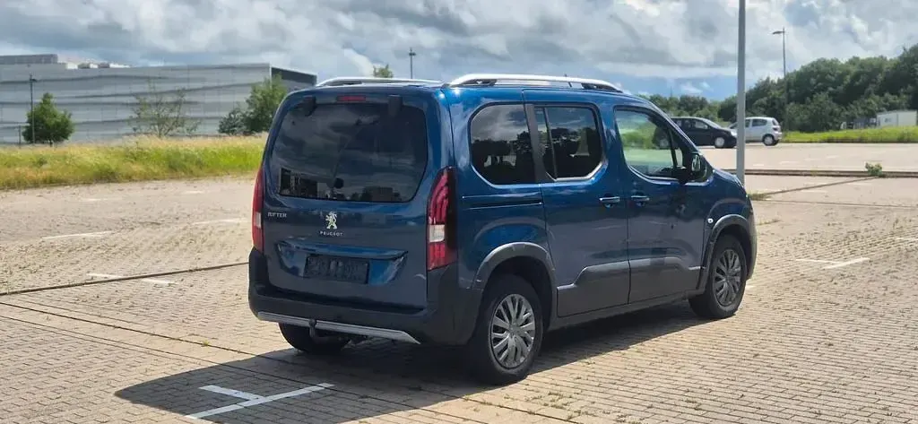 Gebraucht Peugeot Rifter Allure 131 PS (96 kW) 2020 Blau Van / Kleinbus
