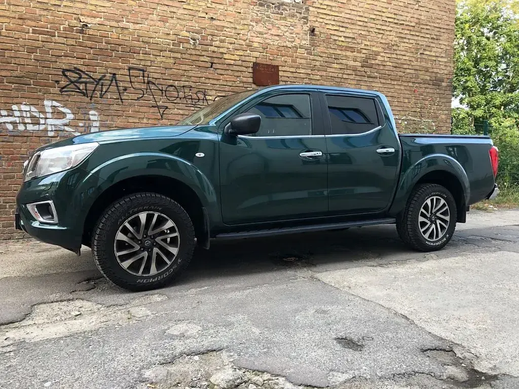 Gebraucht Nissan Navara 190 PS (139 kW) 2018 Grün Pickup