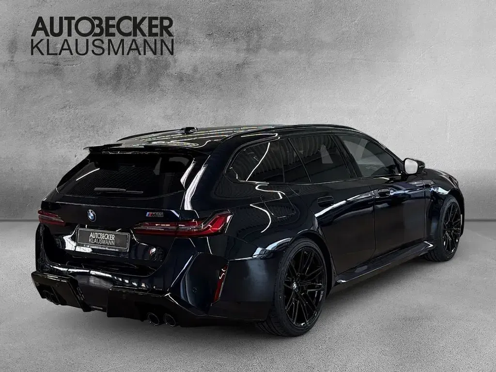 Neu BMW M5 Sport Line 727 PS (534 kW) 2026 Carbonschwarz metallic Kombi