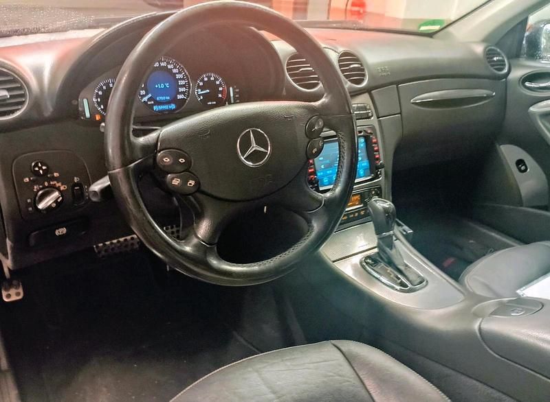 Gebraucht Mercedes CLK240 170 PS (125 kW) 2003 Schwarz Coupé
