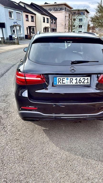 Gebraucht Mercedes GLC250 AMG line 204 PS (150 kW) 2016 Schwarz SUV