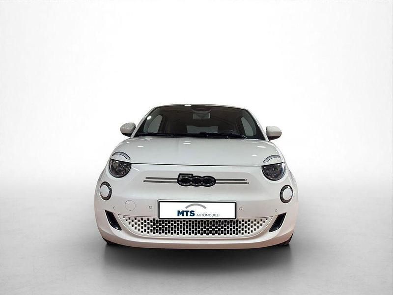 Gebraucht Fiat 500e Icon 86 kW (118 PS) 2021 Weiß Kleinwagen