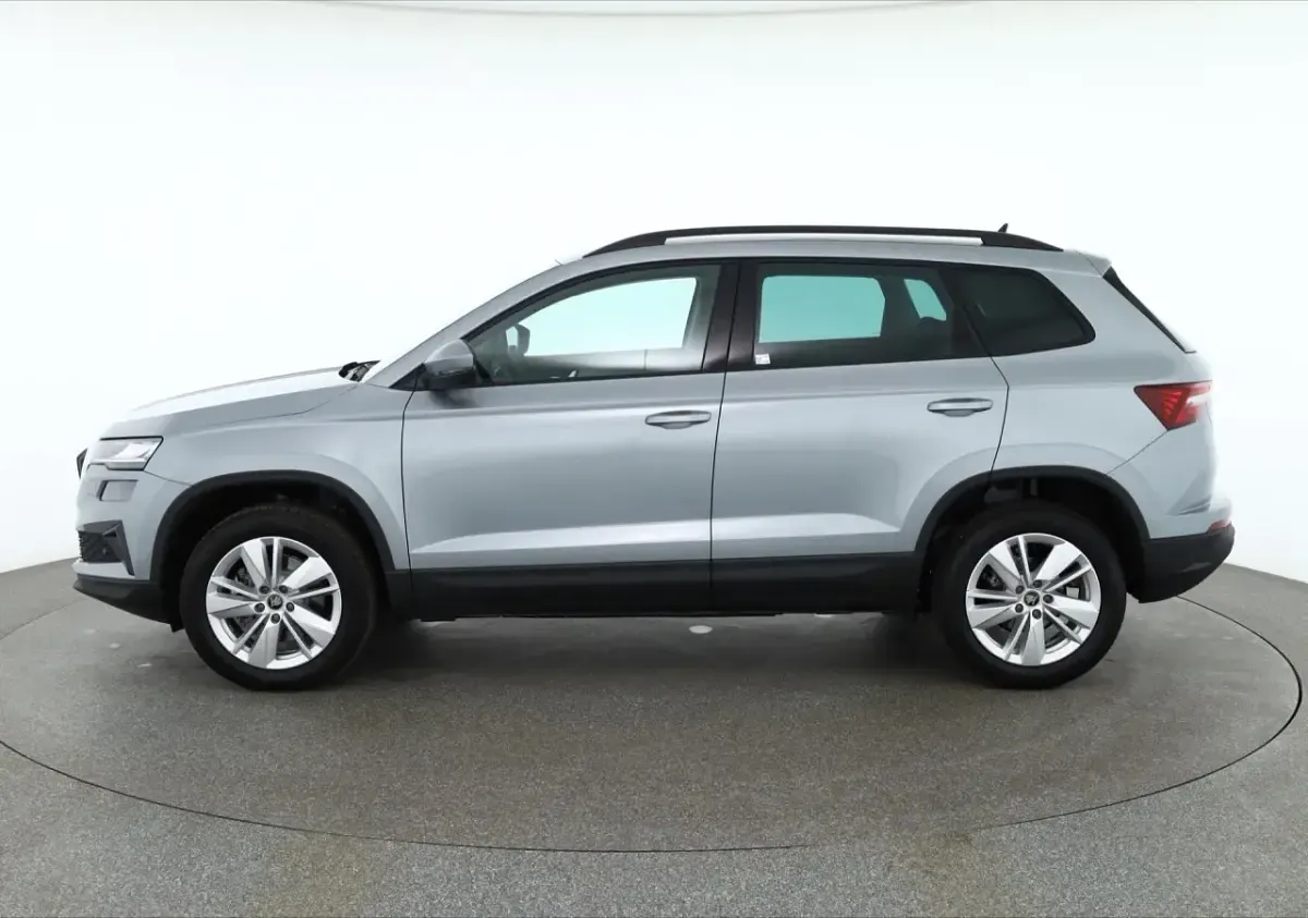 Neu Skoda Karoq 150 PS (110 kW) 2025 Andere SUV