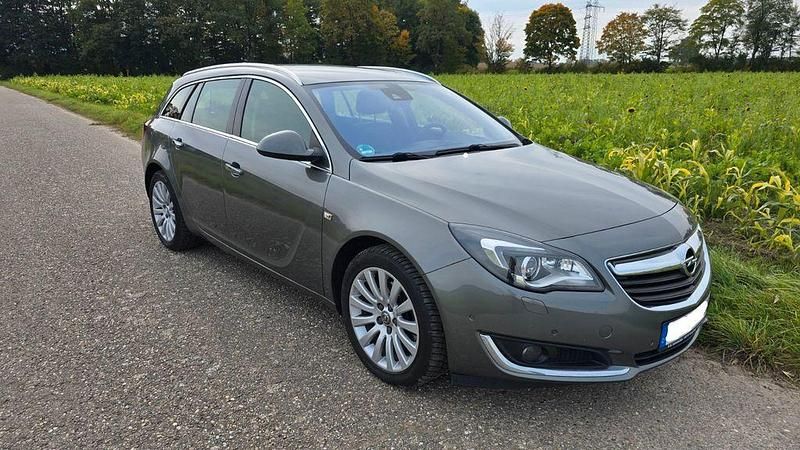Grau Gebraucht 2016 Opel Insignia Kombi | 7.600 € (Fairer Preis) - Bild 1/4