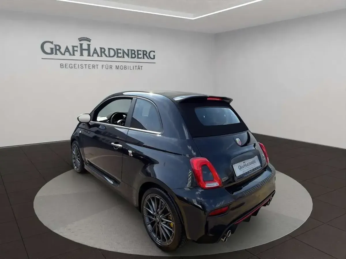 Gebraucht Abarth 695C 179 PS (131 kW) 2024 Schwarz Cabrio