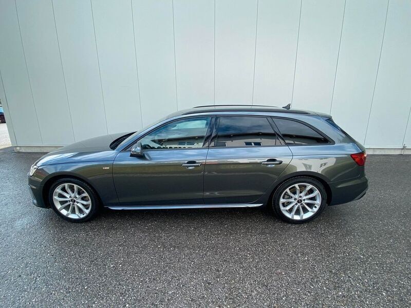 Gebraucht Audi A4 S-Line 163 PS (119 kW) 2023 Grau Kombi