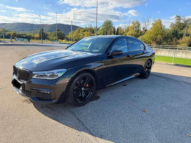 Gebraucht BMW 730L Shadowline 265 PS (194 kW) 2016 Schwarz Limousine