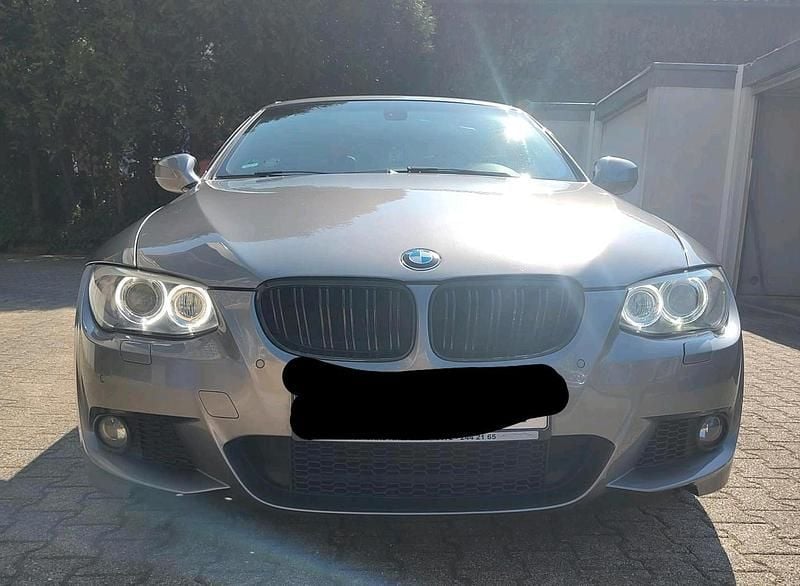 Gebraucht BMW 330 Cabriolet Shadowline 272 PS (200 kW) 2012 Silber Cabrio