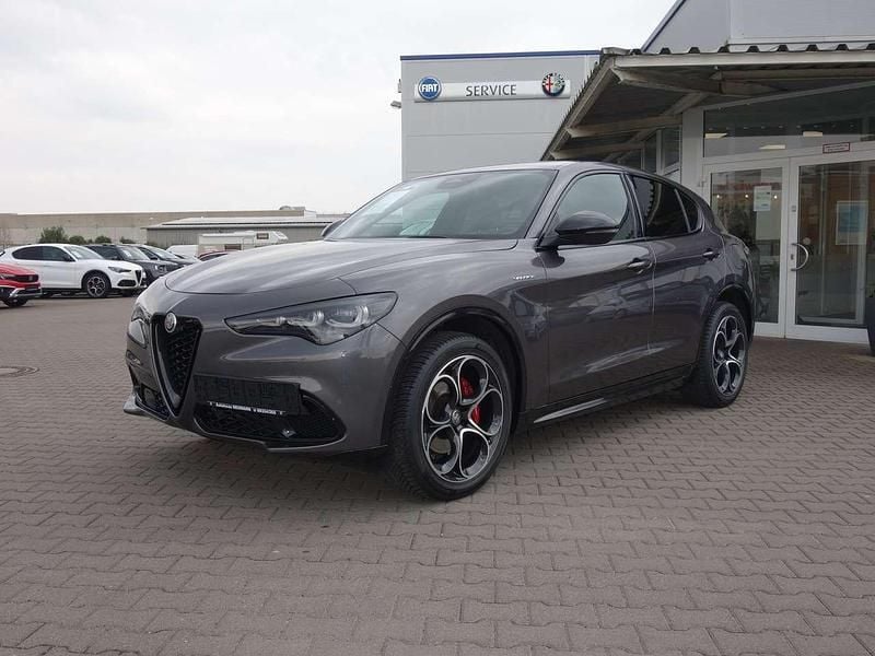 Gebraucht Alfa Romeo Stelvio Veloce 280 PS (205 kW) 2024 Grigio vesuvio, metallic SUV