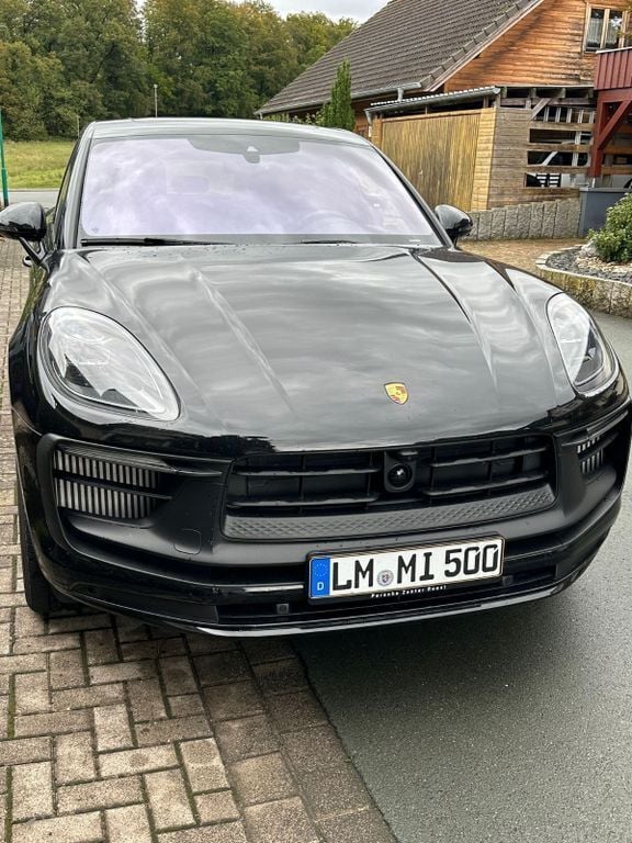 Schwarz Gebraucht 2024 Porsche Macan GTS SUV | 113.050 € (Fairer Preis) - Bild 1/4