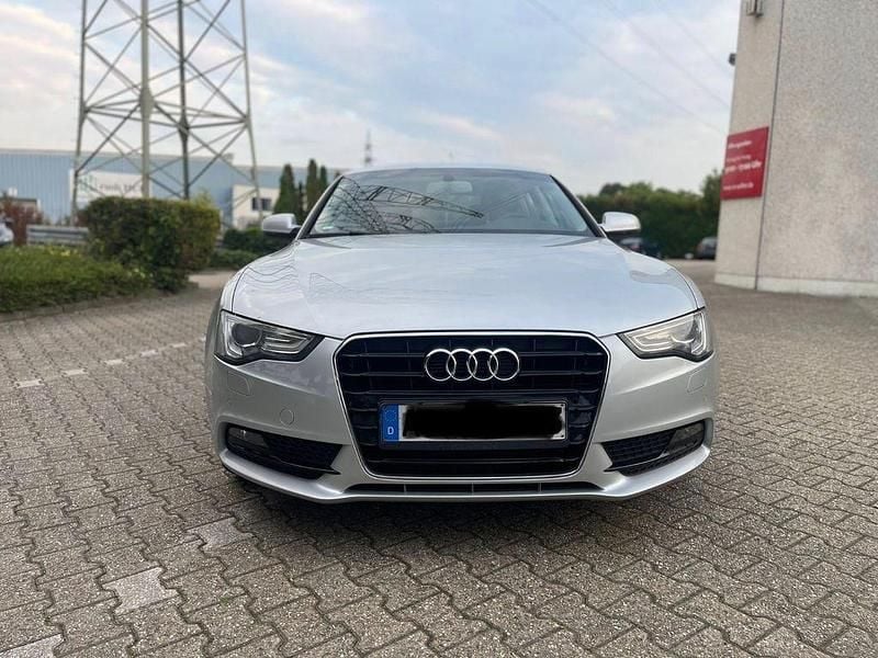 Silber Gebraucht 2012 Audi A5 Sportback Sport Kleinwagen | 6.500 € (Fairer Preis) - Bild 1/4