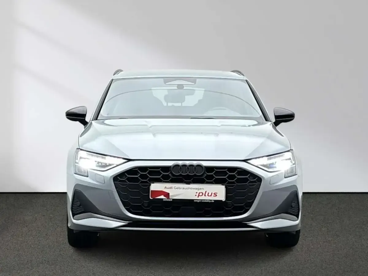 Ny Audi A3 Advanced 150 HK (110 kW) 2026 Grå Sedan
