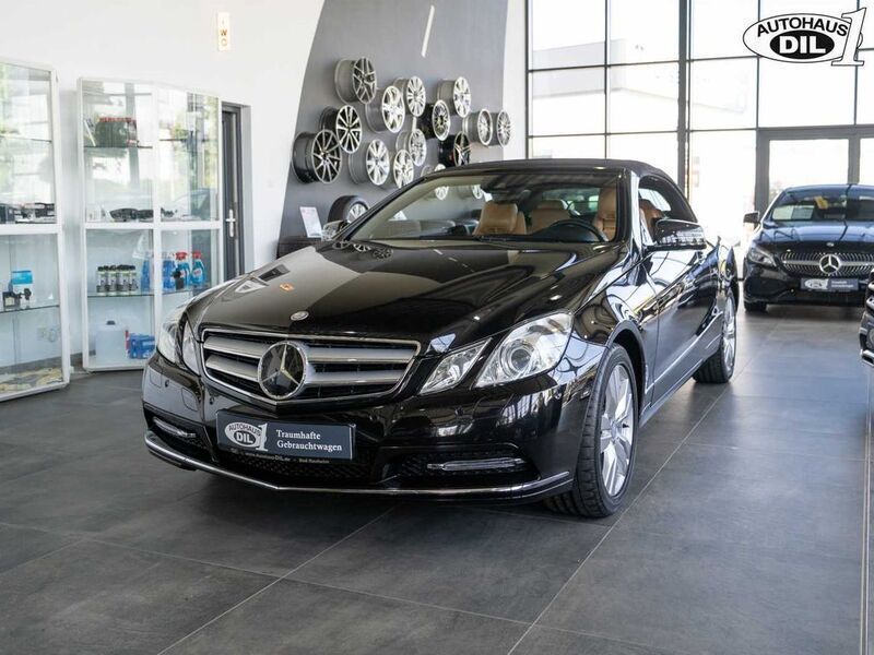 Gebraucht Mercedes E350 306 PS (225 kW) 2012 Schwarz (obsidianschwarz  metalliclack) Cabrio