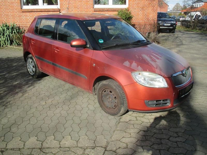 Gebraucht Skoda Fabia Ambiente 69 PS (50 kW) 2008 Orange Limousine