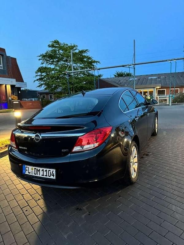 Gebraucht Opel Insignia Design Edition 160 PS (117 kW) 2011 Limousine