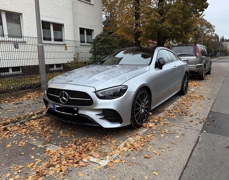 Gebraucht Mercedes E220 194 PS (142 kW) 2021 Grau Coupé