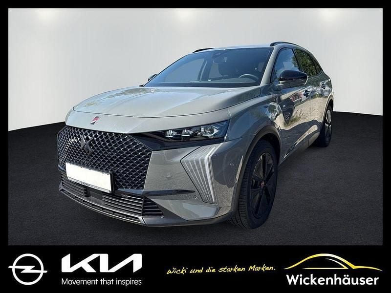 Lackierung lacquered grey/meta Neu 2024 DS Automobiles DS7 Crossback Performance Line Plus SUV | 42.830 € - Bild 1/4