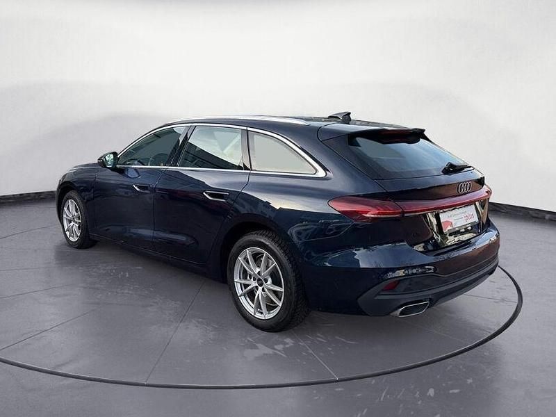 Gebraucht Audi A5 Sport 150 PS (110 kW) 2025 Firmamentblau metallic Coupé