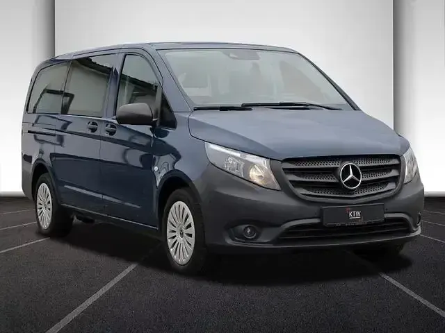 Gebraucht Mercedes Vito 136 PS (100 kW) 2022 Stahlblau Van