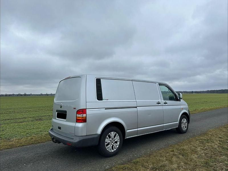 Usata VW Transporter 131 CV (96 kW) 2004 Argento Furgone