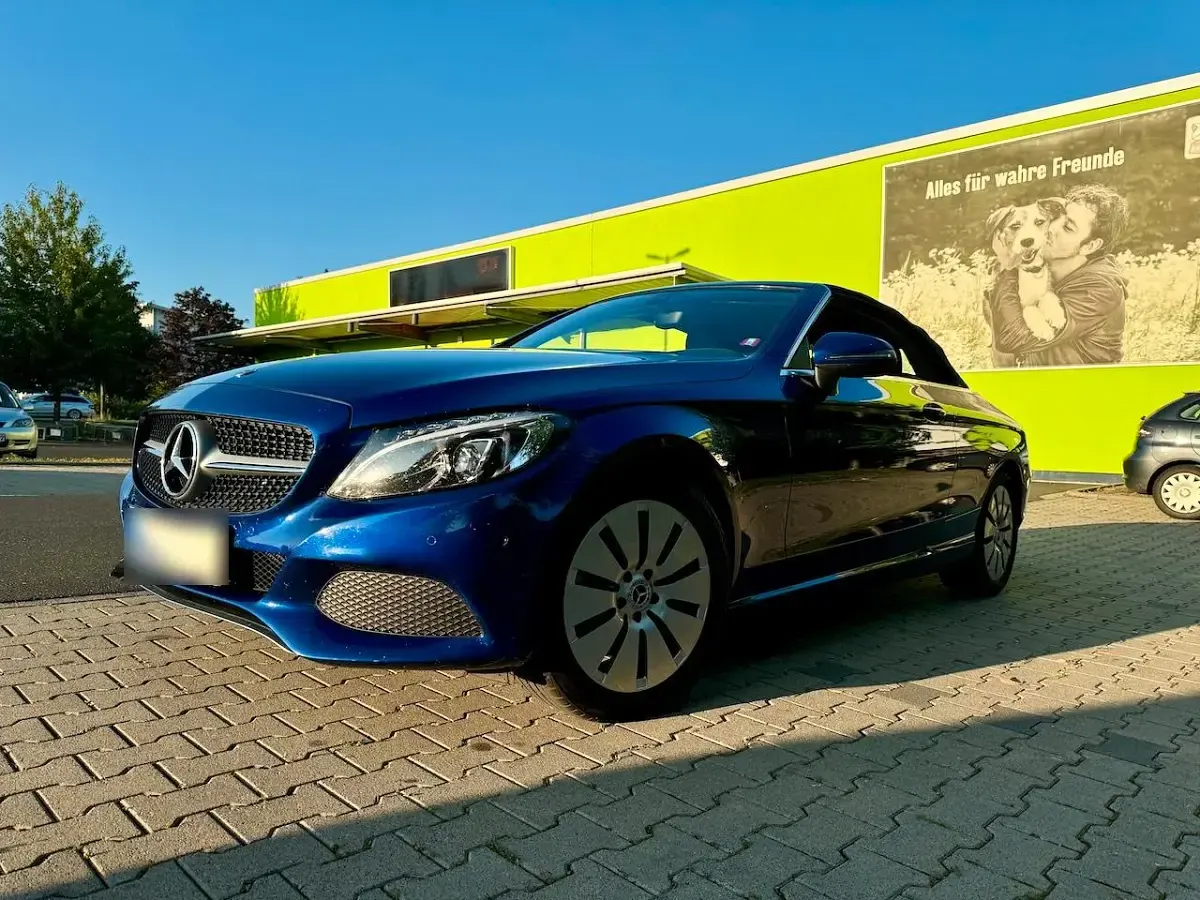 Gebraucht Mercedes C180 156 PS (114 kW) 2017 Blau Cabrio