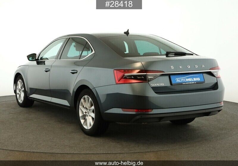 Gebraucht Skoda Superb Style 150 PS (110 kW) 2020 Grau Limousine