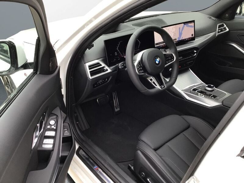 Gebraucht BMW 330 M Sport 286 PS (210 kW) 2025 Weiss Kombi