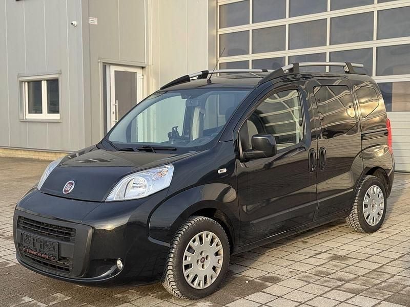 Schwarz Gebraucht 2015 Fiat Qubo My Qubo Van / Kleinbus | 4.990 € (Fairer Preis) - Bild 1/4