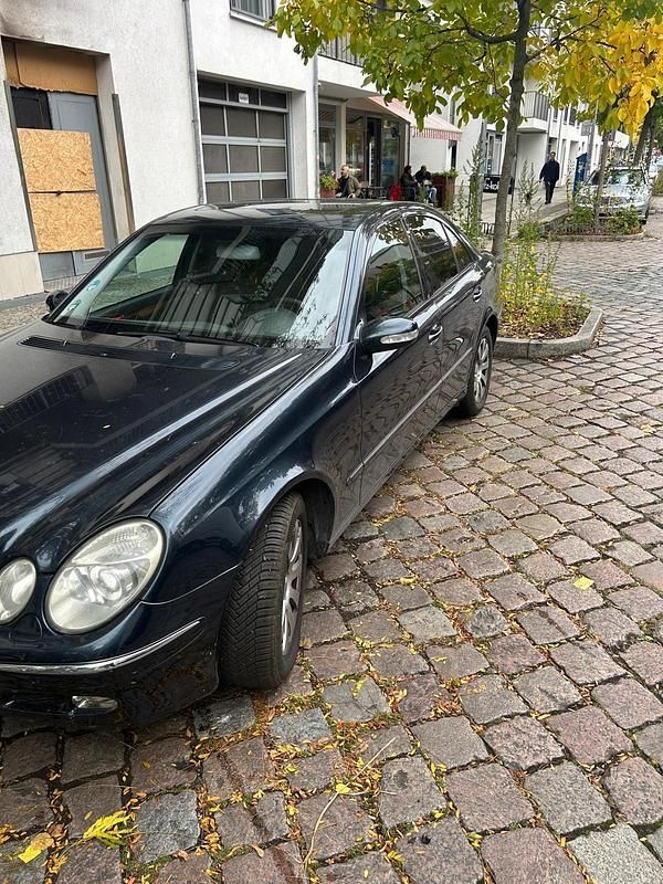 Gebraucht Mercedes E320 224 PS (164 kW) 2003 Schwarz Limousine