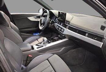 Gebraucht Audi A4 S-Line 204 PS (150 kW) 2023 Mythosschwarz metallic Kombi