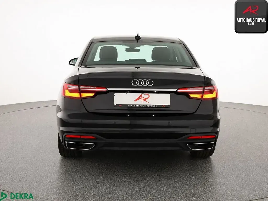 Gebraucht Audi A4 Ambiente 204 PS (150 kW) 2022 Schwarz (metallic) Limousine