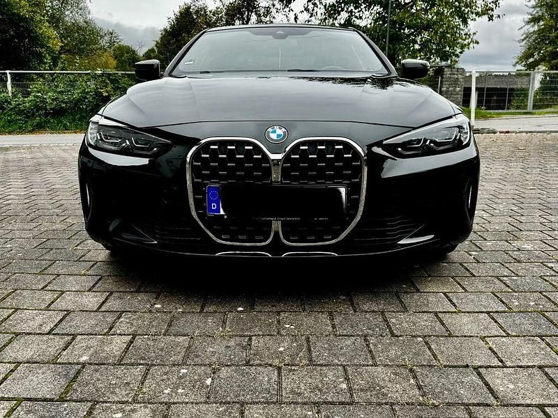 Schwarz Gebraucht 2023 BMW 430 Sport Line Coupé | 39.000 € (Superpreis) - Bild 1/4