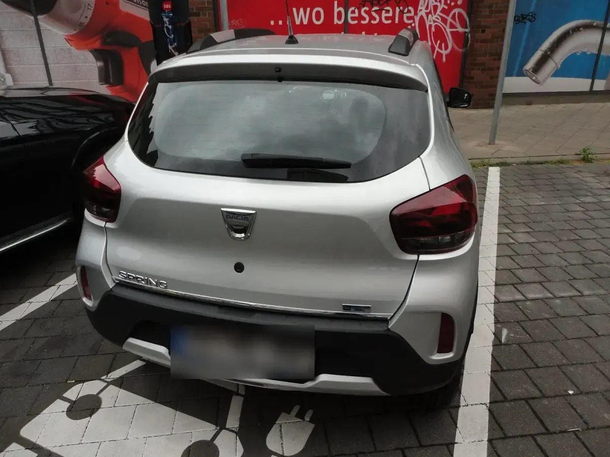 Gebraucht Dacia Spring Comfort Plus 32 kW (44 PS) 2022 Silber Kleinwagen