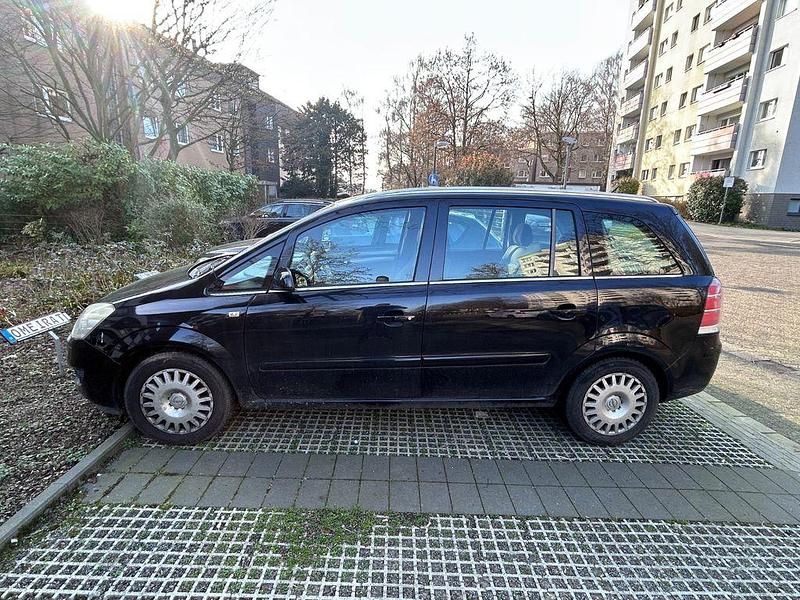 Gebraucht Opel Zafira Innovation 140 PS (102 kW) 2008 Schwarz Van / Kleinbus