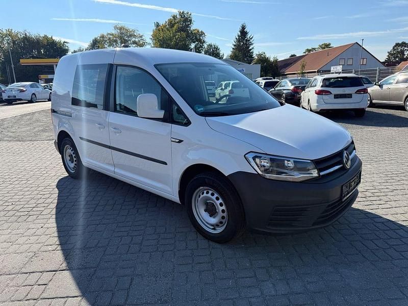 Weiß Gebraucht 2018 VW Caddy Trendline Van / Kleinbus | 7.800 € (Guter Preis) - Bild 1/4