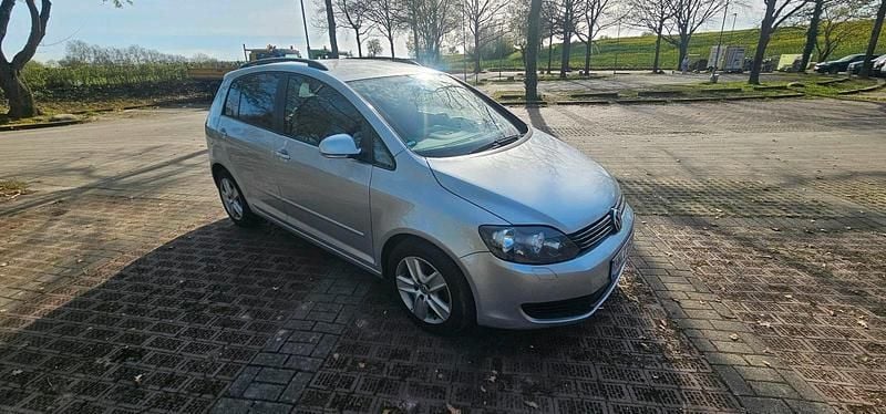 Second-hand VW Golf Plus 105 CP (77 kW) 2010 Argintiu Monovolum