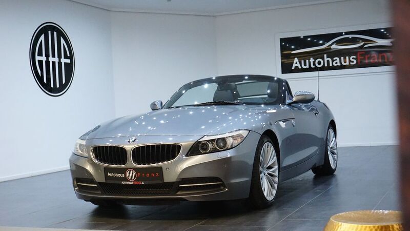 Grau Gebraucht 2010 BMW Z4 Cabrio | 24.997 € (Fairer Preis) - Bild 1/4