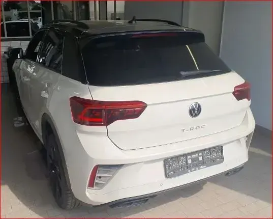 Usata VW T-Roc Pro 150 CV (110 kW) 2022 Grigio SUV