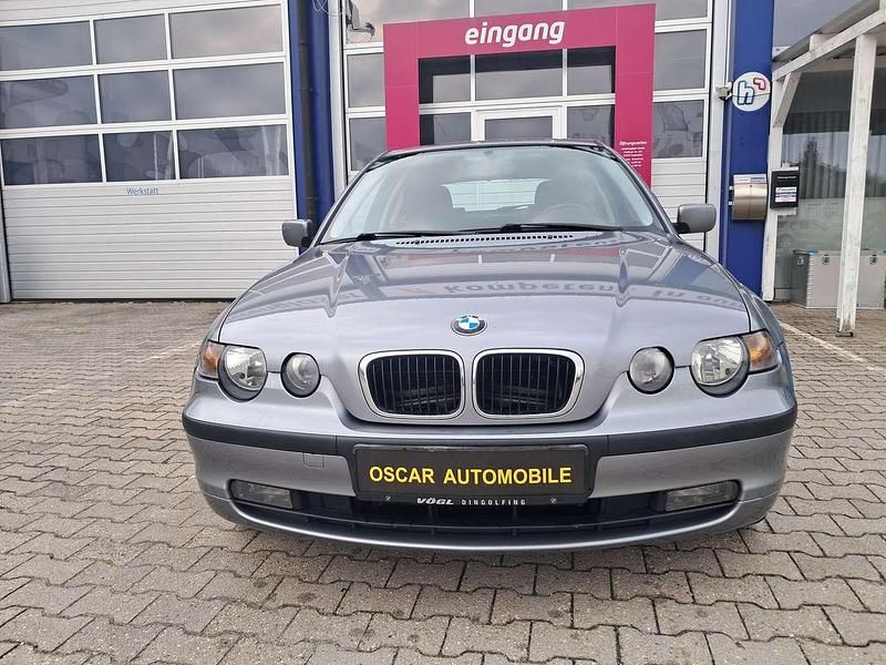 Second-hand BMW 316 116 CP (85 kW) 2003 Argintiu Berlinǎ