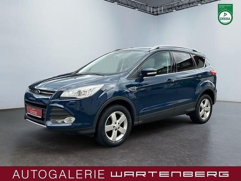 Blau Gebraucht 2016 Ford Kuga Trend SUV | 11.480 € (Superpreis) - Bild 1/4