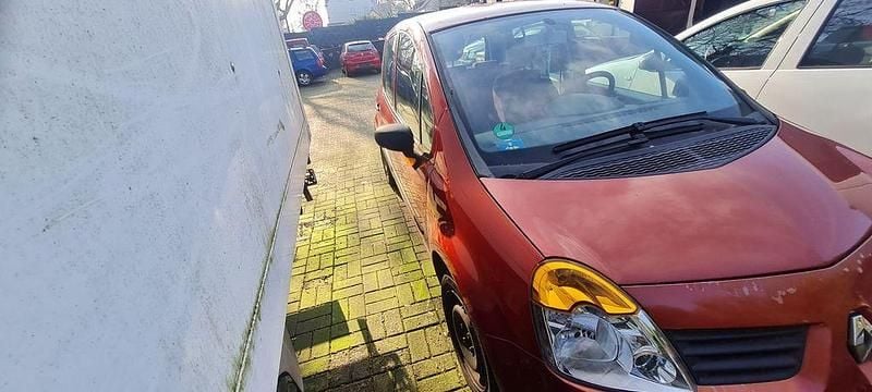 Gebraucht Renault Modus 75 PS (55 kW) 2004 Rot Van / Kleinbus
