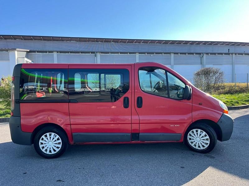 Brugt Renault Trafic 101 HK (74 kW) 2003 Rød MPV