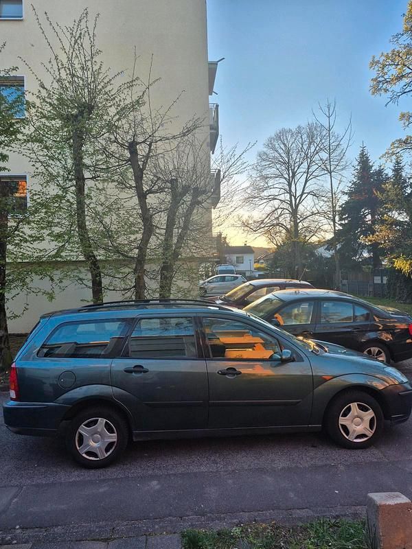 Gebraucht Ford Focus 75 PS (55 kW) 2003 Grau Kombi